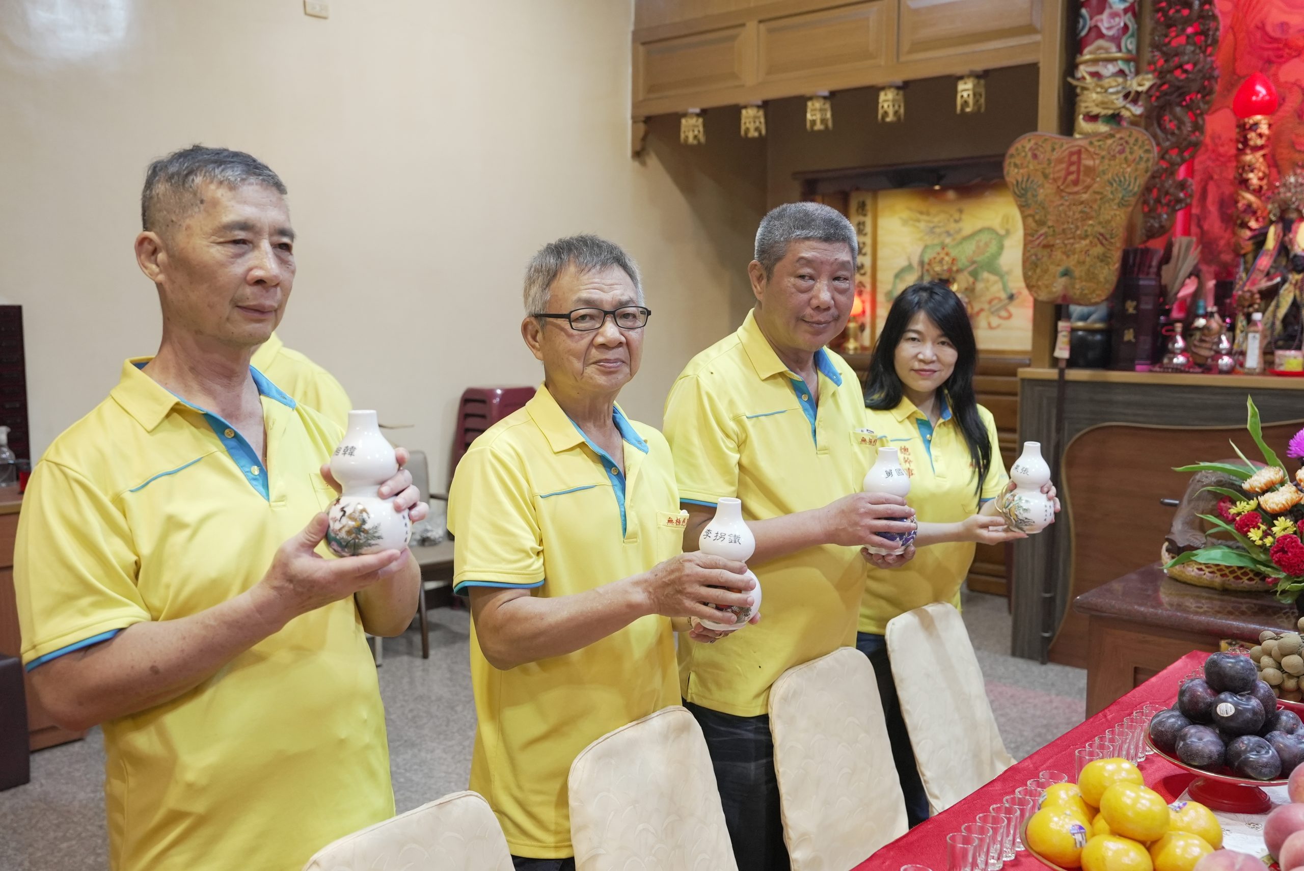 無極慈鳳宮瑤池金母「蟠桃聖會」 信徒為八仙祝壽 DSC03277 0 scaled