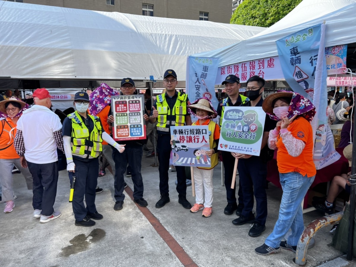八德警加強交通安全月宣導 營造安全友善用路環境 S 111198227