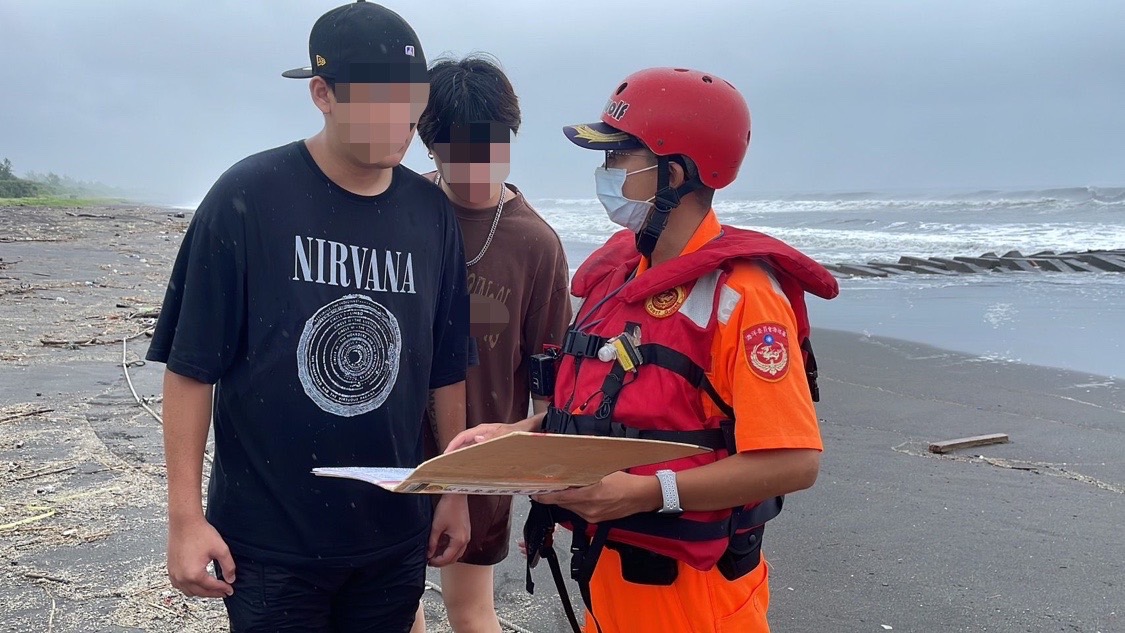 海葵颱風發陸警 海巡北部分署海邊勸離727人 S 13189173 0 0