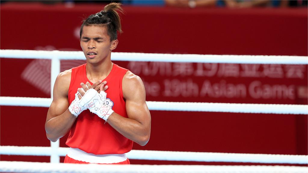 拳擊戰神賴主恩「惜敗蒙古」!拚下銀牌