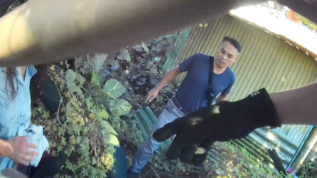 女子身背2條通躲友人家中 警上門包抄順利逮人 1617502