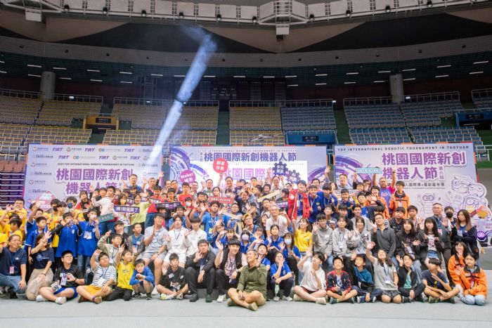 桃園國際新創機器人節吸引萬人參賽 張善政:發掘智慧科技生力軍 20231029203653827