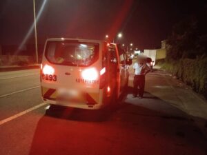 急載老婆就醫忘打方向燈被攔 蘆竹警叩119支援