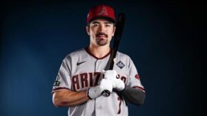 首位打進世界大賽的台裔球星 卡仔希望為台灣帶來榮耀