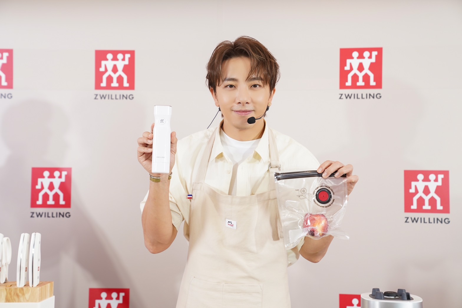德國雙人Energy代言人坤達一日店長秀廚藝 驚喜粉絲互動塞爆信義A8 S 17858722