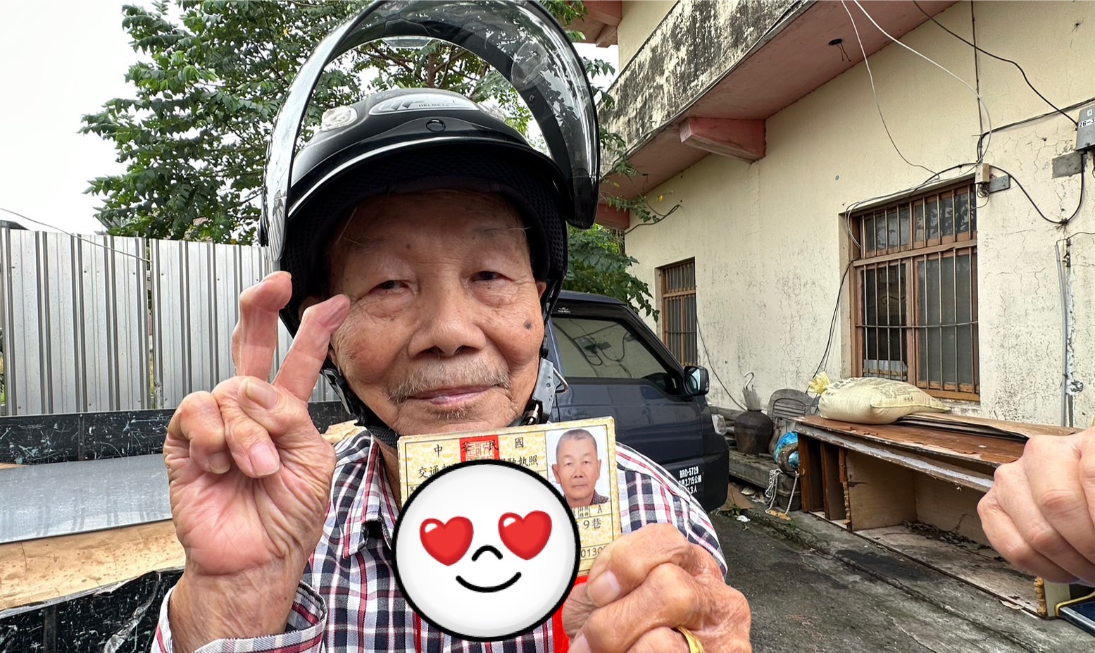 大園區103歲人瑞爺爺老當益壯　愛騎機車趴趴走