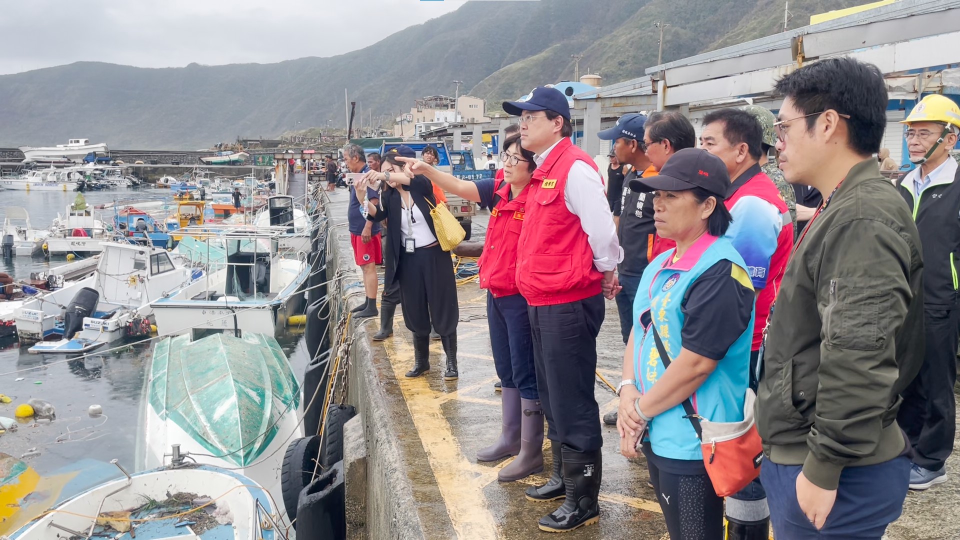 全球第三大強風釀蘭嶼災損 中央與地方聯手搶修5天島上恢復正常運作 饒慶鈴:中央與地方合作共創奇蹟 messageImage 1696910697805 0