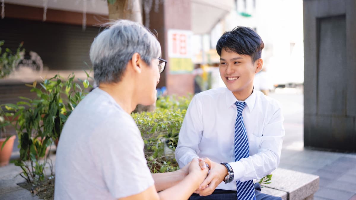 主圖說：籌措資金需慎選，停看聽才安全可靠；圖中民眾與本文無關。（圖國峯厝好貸） 0