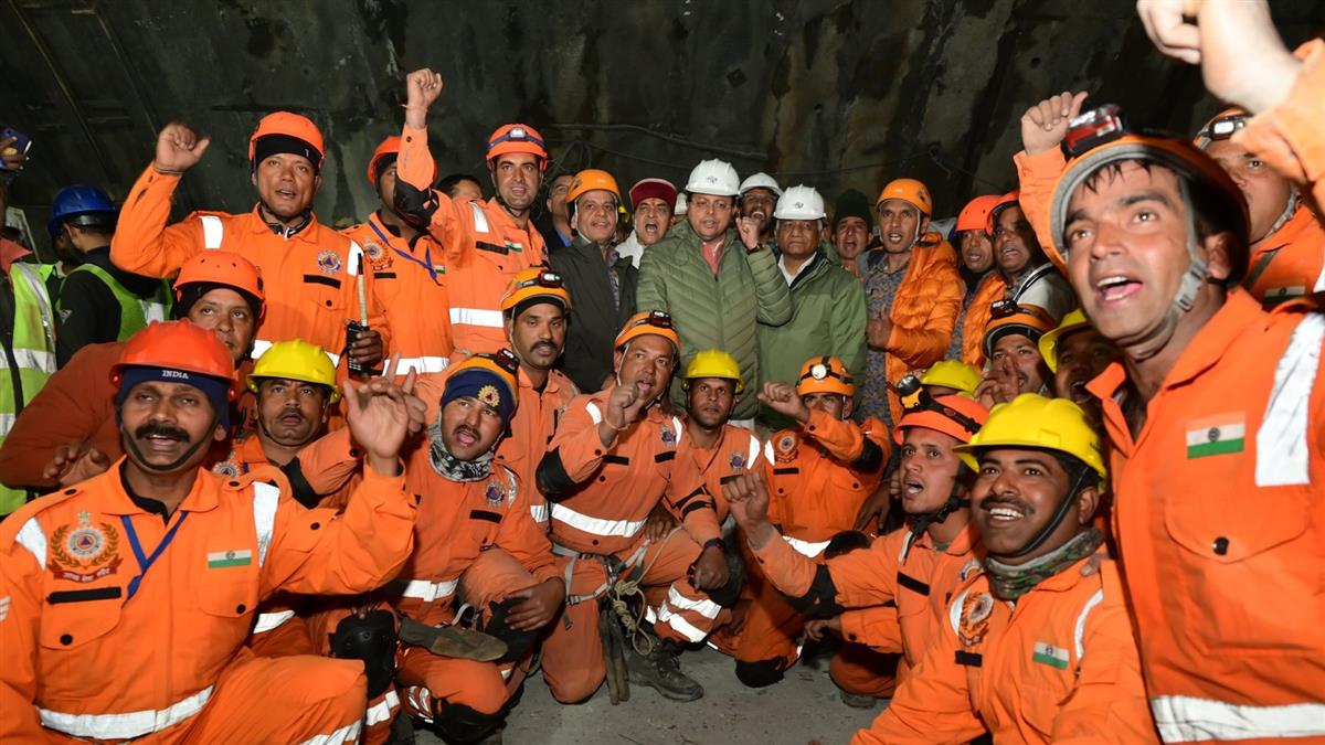 印度隧道坍塌事故 41名工人成功脫困