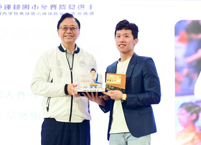 桃園選手杭州亞運表現亮眼 桃市棒球隊奪春季聯賽首冠 20231120195654787