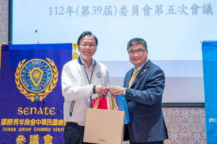 青商總會參議會桃園登場 張善政勉勵創業青年邁向成功 20231122205158805
