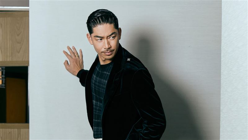 國民姊夫AKIRA跳Baby Shark哄兒 爆1部位像林志玲