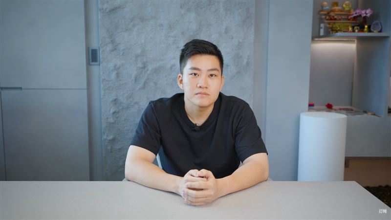 Joeman哽咽向媽媽道歉:我不是完美的兒子