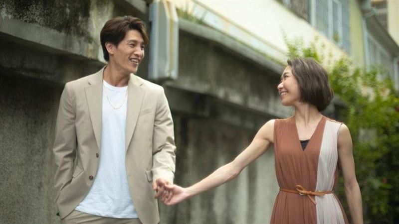 恭喜團圓CP結婚了 何依霈甜嫁龍語申