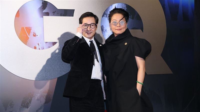 時隔30年再來台《媽的》關繼威攜愛妻亮相