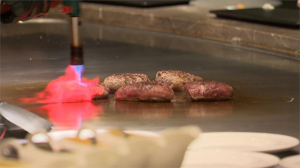 餐飲業人力缺口25%!  餐廳挖角搶人祭”轉職津貼”