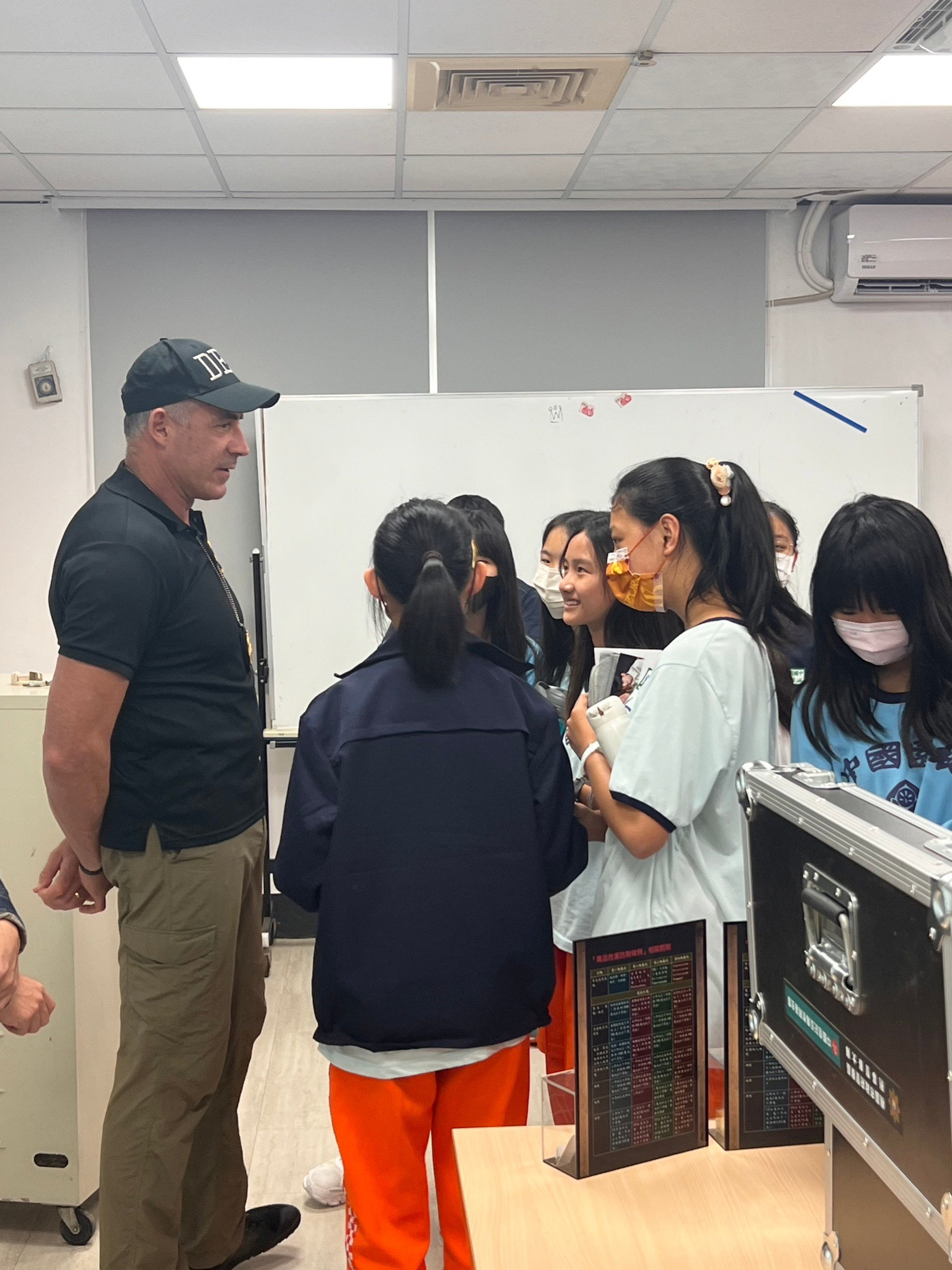 桃警少年隊攜手中國信託反毒教育基金會 打造無毒校園 5CC48713 A9FE 4BC5 87A2 C4F9010190D7