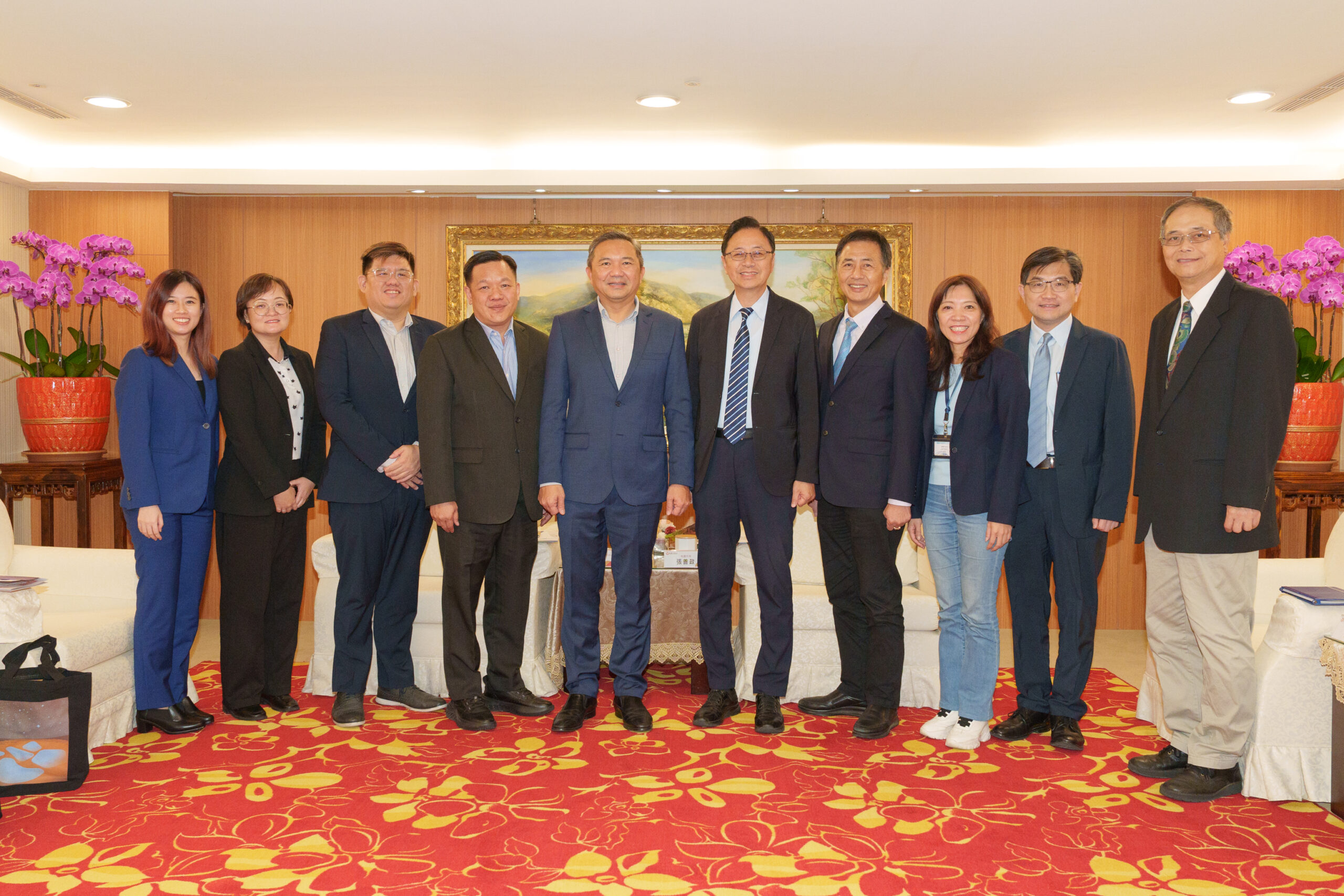 張善政與馬來西亞雪州議員交流 盼媒合桃園青創團隊前往當地合作 AKL02053 scaled