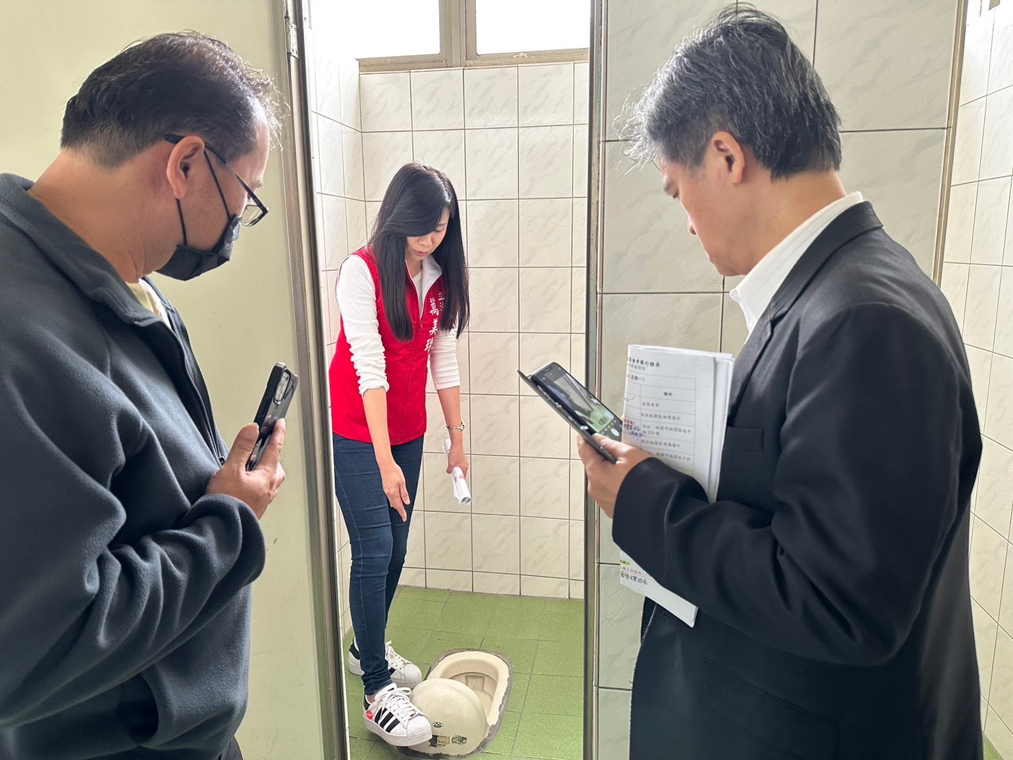 萬美玲增取校園老舊廁所整修經費 桃園市31校受惠金額逾1.1億元 S 25100346 0