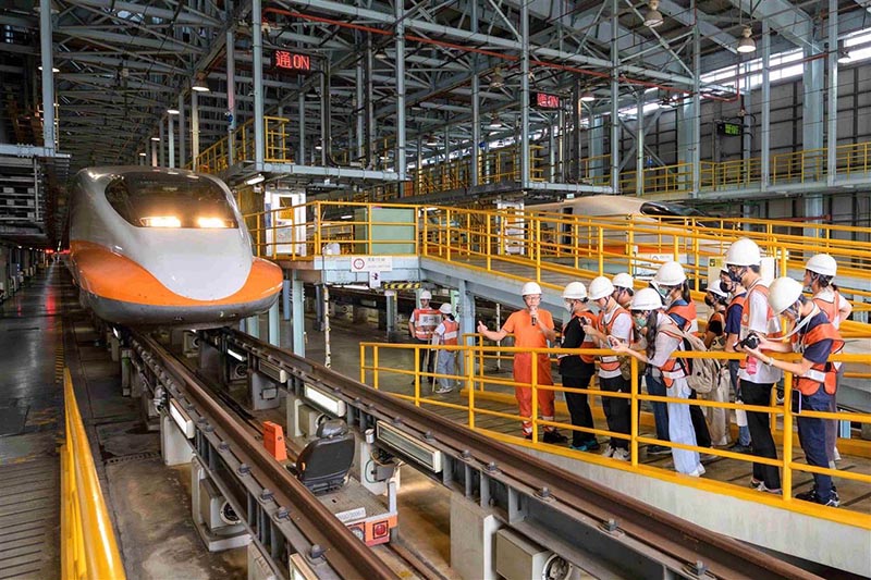 台灣高鐵2024寒假營隊 導覽、維修、營運一次看透透 台灣高鐵2024寒假營隊 導覽、維修、營運一次看透透