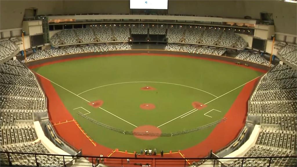 大巨蛋測試賽今開打!「這裡」太低球員慘撞頭