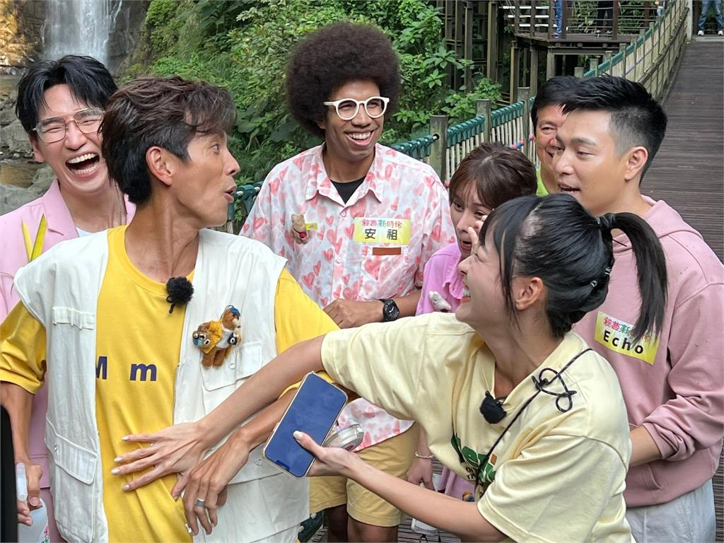 啦啦隊女神籃籃什麼都找得到 「就是KEY找不到」