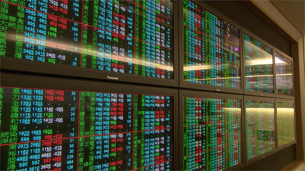 台股持續超越港股 台積電助攻最高衝上17421點