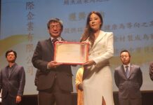 讓毛孩吃得安心!「吃肉肉」寵物食品人氣爆紅品牌榮獲金牌獎肯定