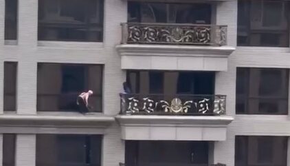 清潔婦無防護措施站20樓高外牆平台打掃 桃園勞檢處將開罰