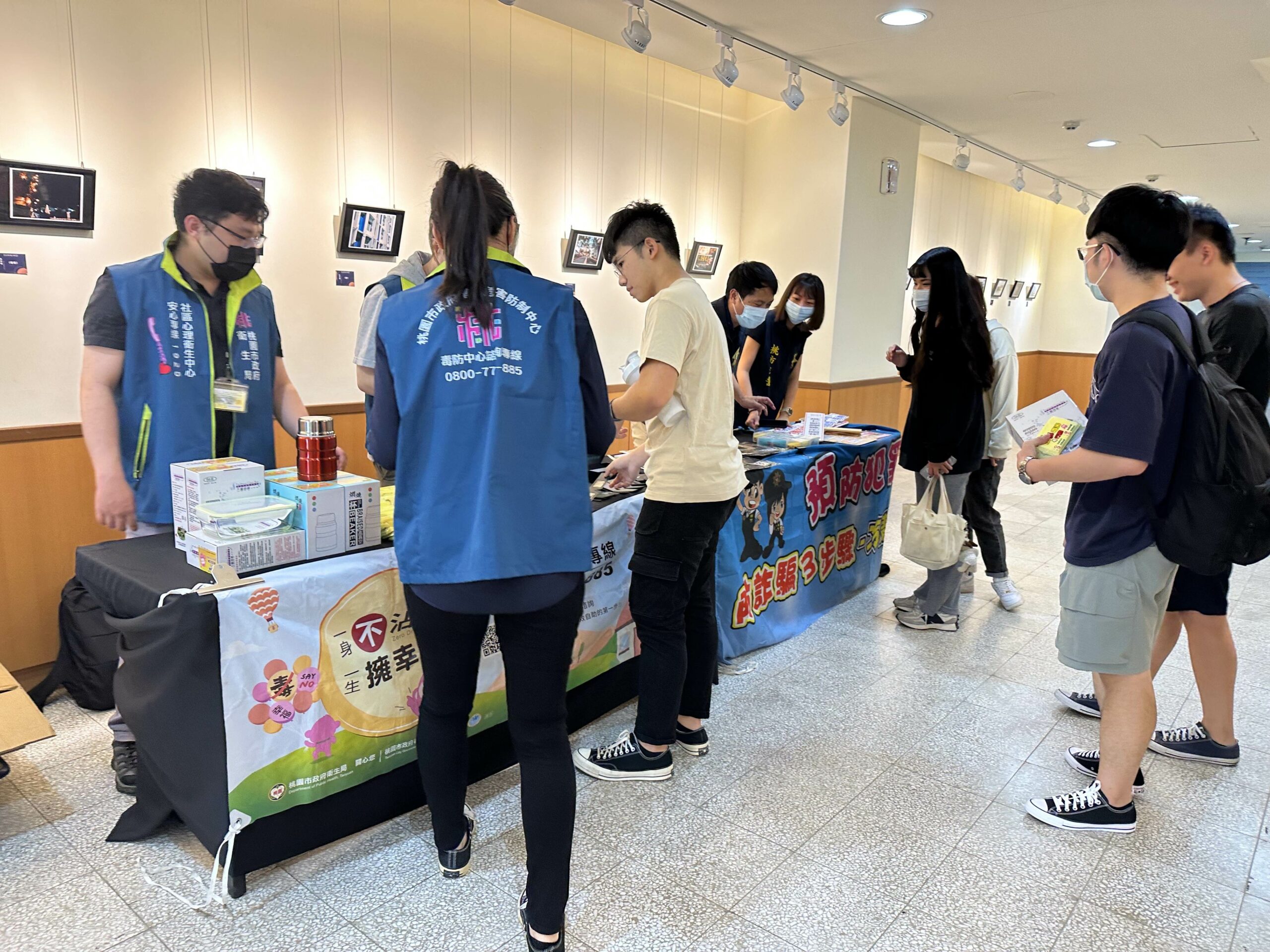 Cheap、奎丁現身龍華科大 談網路霸凌與隱私安全 桃市青年局攜手龍華科大 網紅與學子探討網路霸凌建立公民素養 3 1 scaled