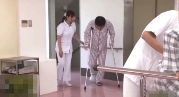 誤把AV當真實事件!正妹醫「這種女護理師要炒魷魚」 老司機們吐槽:那是假的