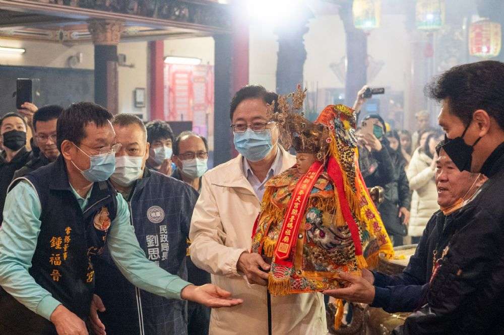 中壢仁海宮天上聖母遶境回駕 張善政祝福市民健康幸福 202312172059 10 1