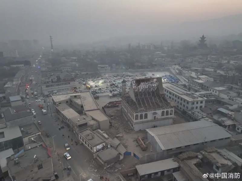 甘肅大地震致118人死 習近平指示全力搜救災區 甘肅大地震致118人死 習近平指示全力搜救災區