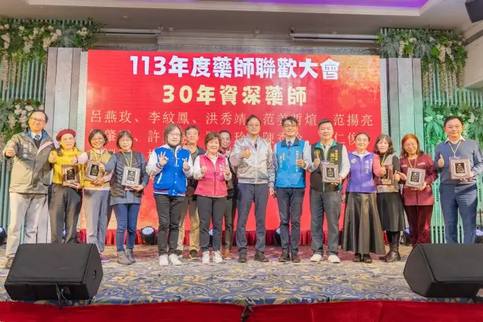 張善政出席桃藥師聯歡大會 盼提供市民更好的健康保障 20231224152846562