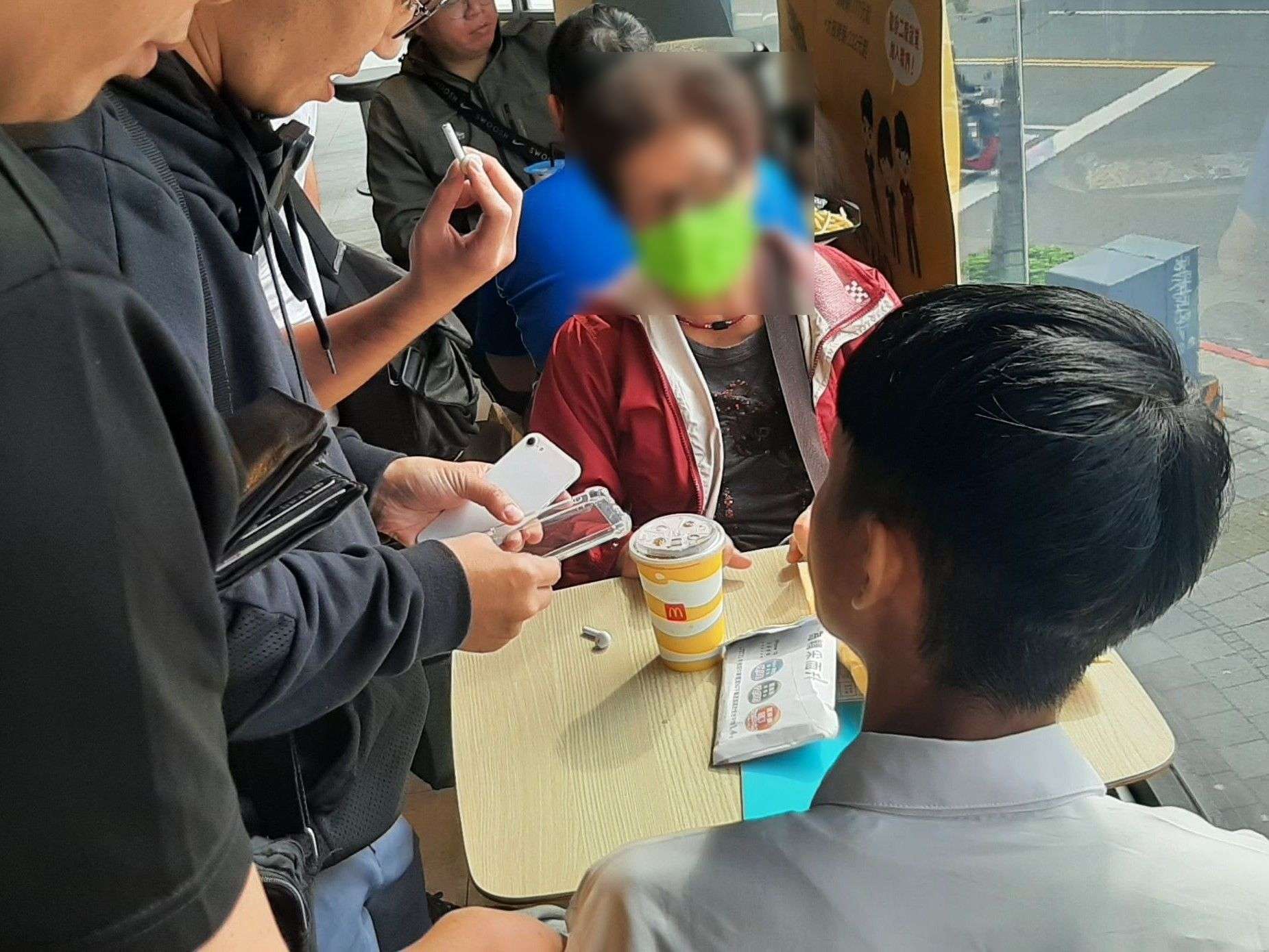 8旬婦誤信假投資APP 遭騙走148萬老本 271608 0