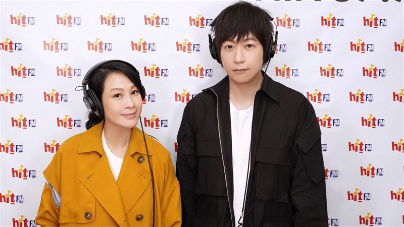 阿信陷假唱風暴!劉若英告白送暖