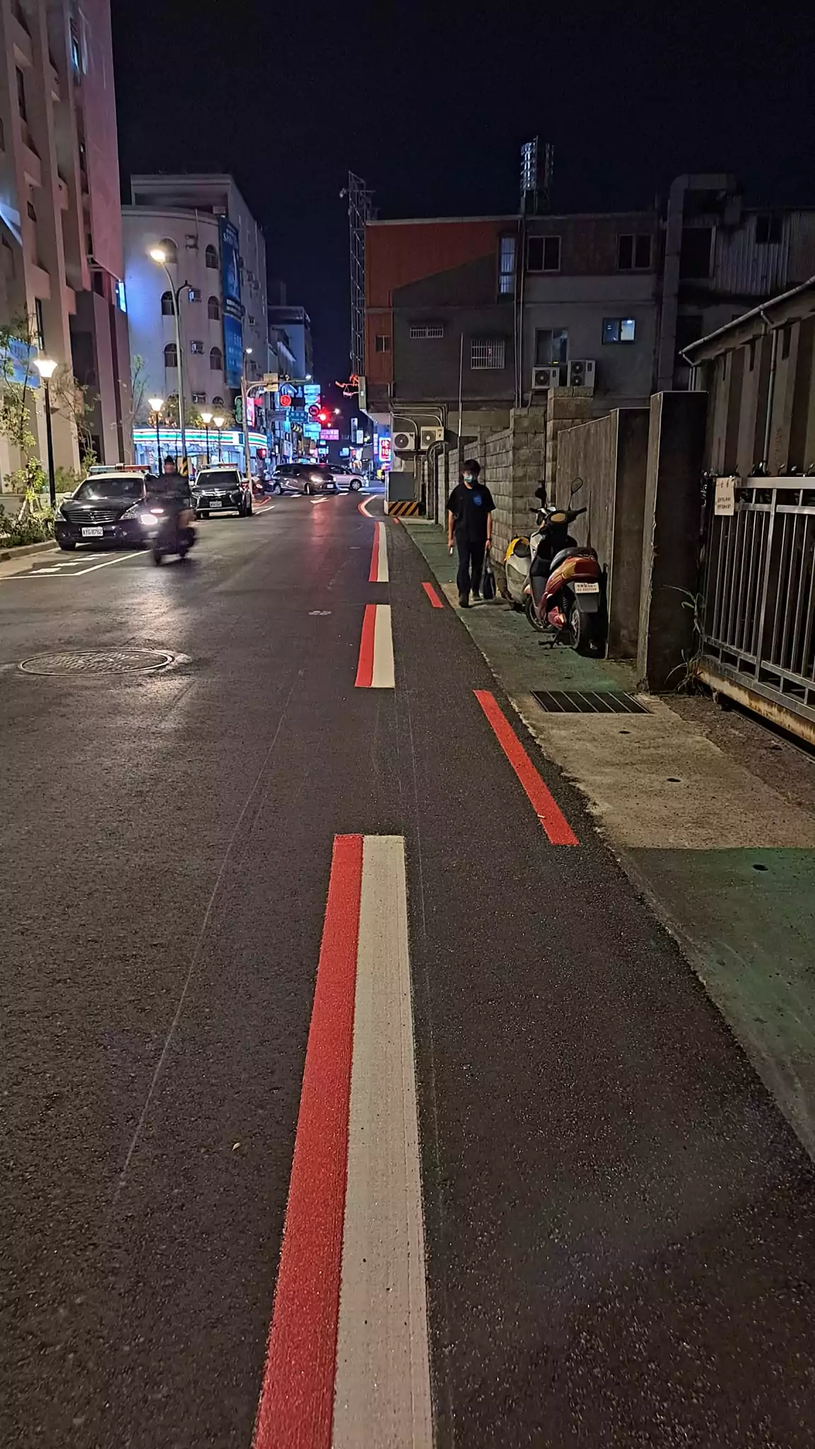 蘆竹綠鋪人行道僅「水溝蓋寬」?桃園交通局這麼說 411518284 7646475065366552 6204147820491283522 n
