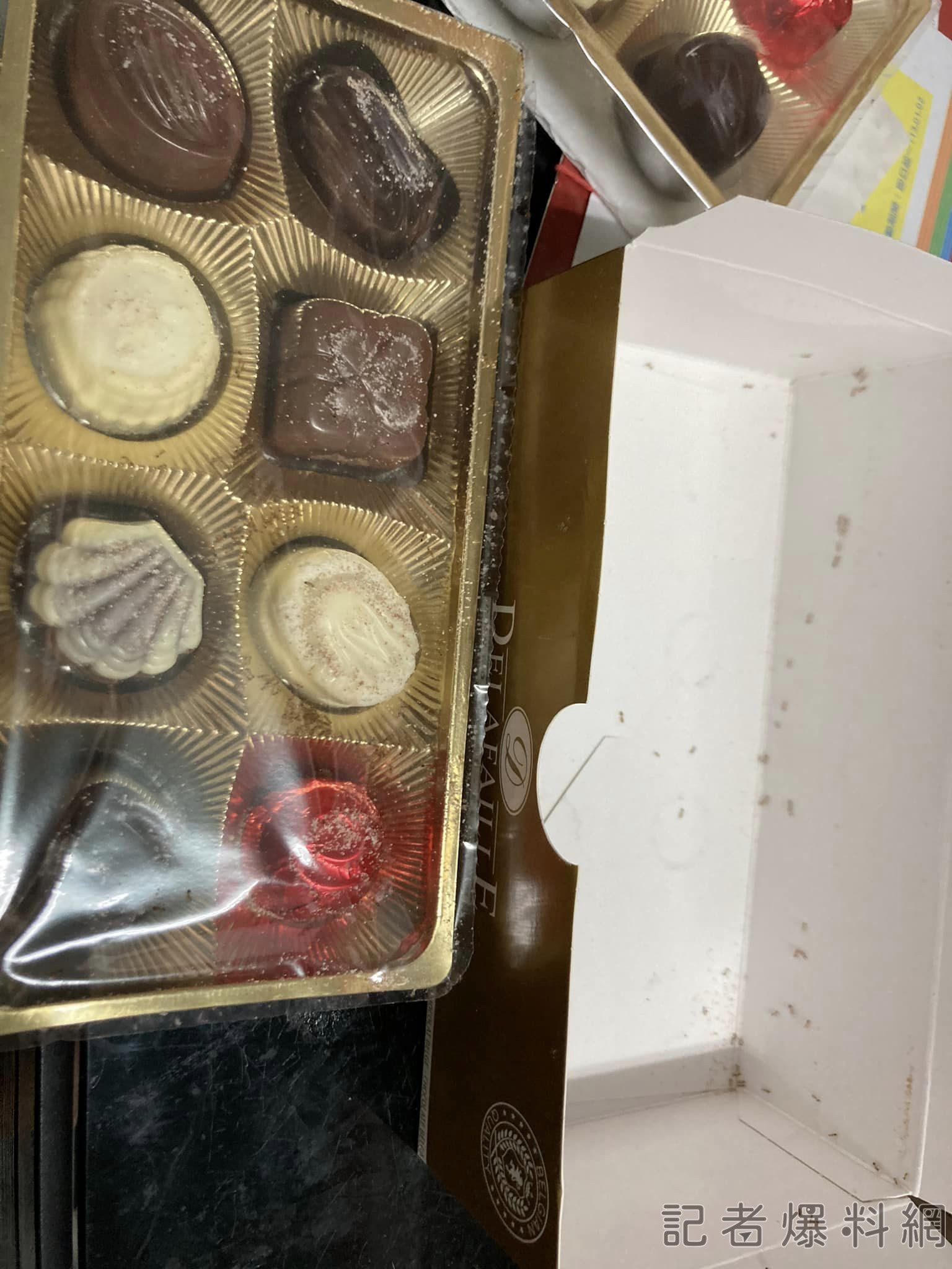 收到進口巧克力好開心!打開一看超噁心 網友安慰:天然的螞蟻才吃 收到進口巧克力好開心!打開一看超噁心 網友安慰:天然的螞蟻才吃