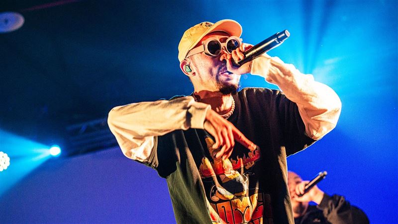 熱狗新歌涉抄襲不唱了直接威出新作回應朱老師