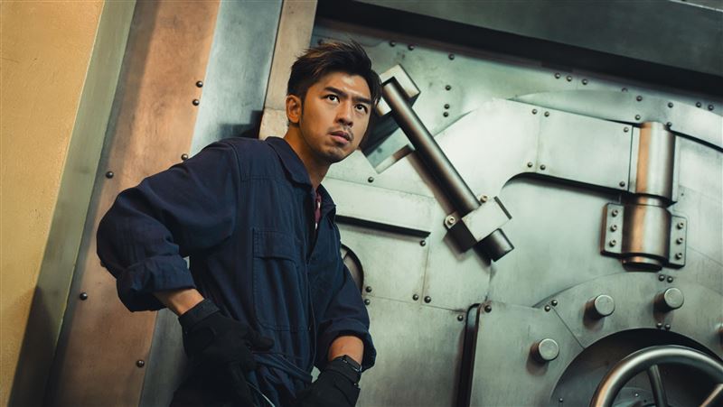 陳柏霖犯罪集團曝光!偷十億顏值也要爆高