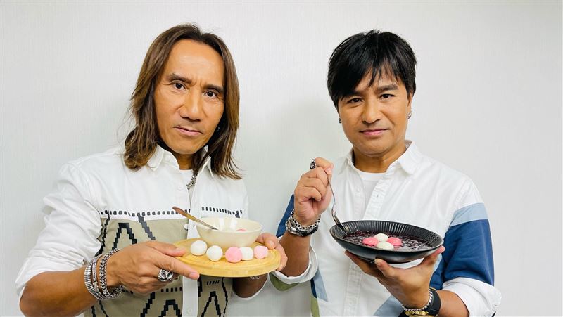 動力火車洩新身分 尾牙狂接逾50場收入曝