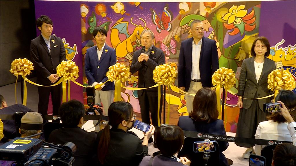 台灣首間寶可夢中心開幕 上千民眾排隊搶入場