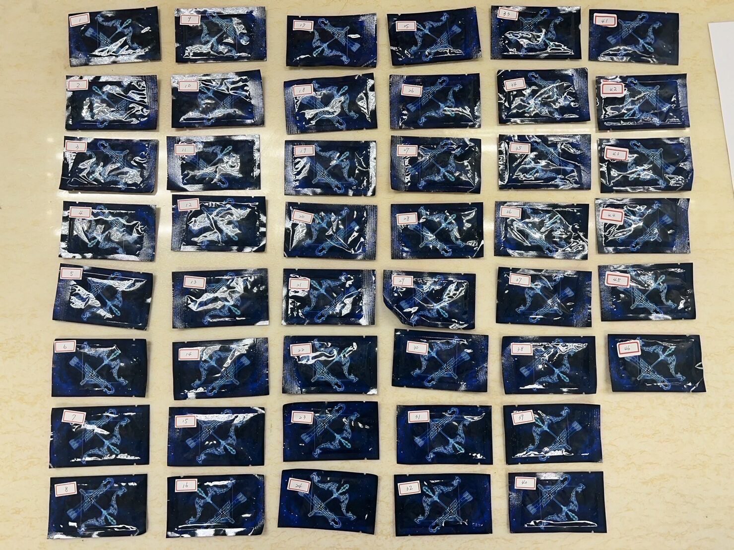 移動式「毒」倉!男開媽媽車遇路檢意外查獲百餘毒品果汁包