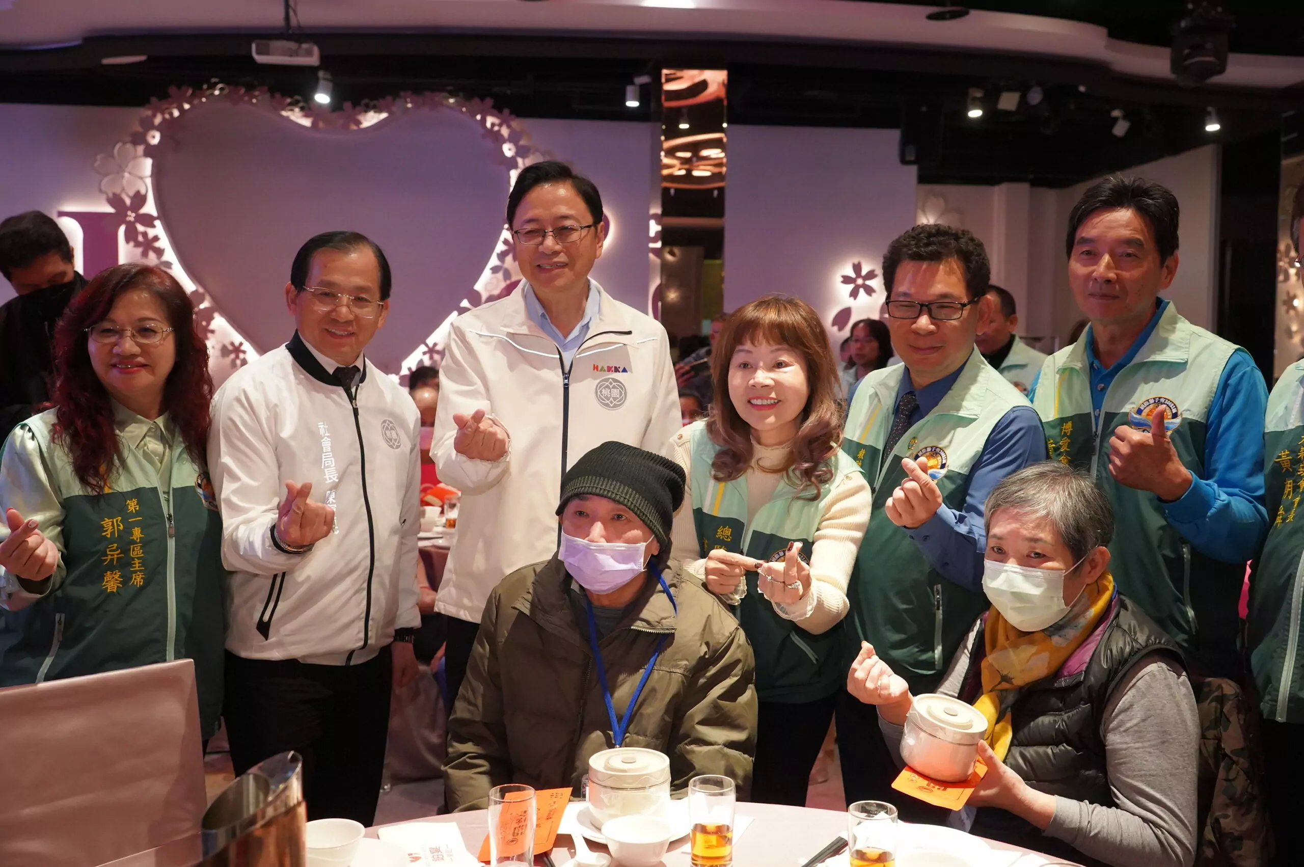 國際獅子會舉辦年終關懷餐會 張善政感謝300B3區獅友為社會增添溫暖 國際獅子會舉辦年終關懷餐會 張善政感謝300B3區獅友為社會增添溫暖