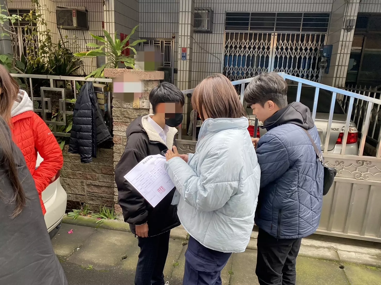 【有片】詐團冒用「這身分」誘騙老翁投資 壢警布局逮車手阻詐 【有片】詐團冒用「這身分」誘騙老翁投資 壢警布局逮車手阻詐