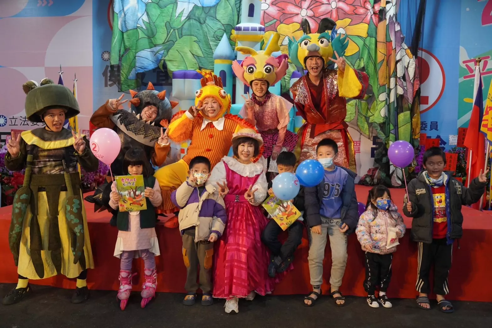 呂玉玲邀蘋果劇團巡演 持續爭取教育資源挹注平鎮、龍潭 S 53067796 0