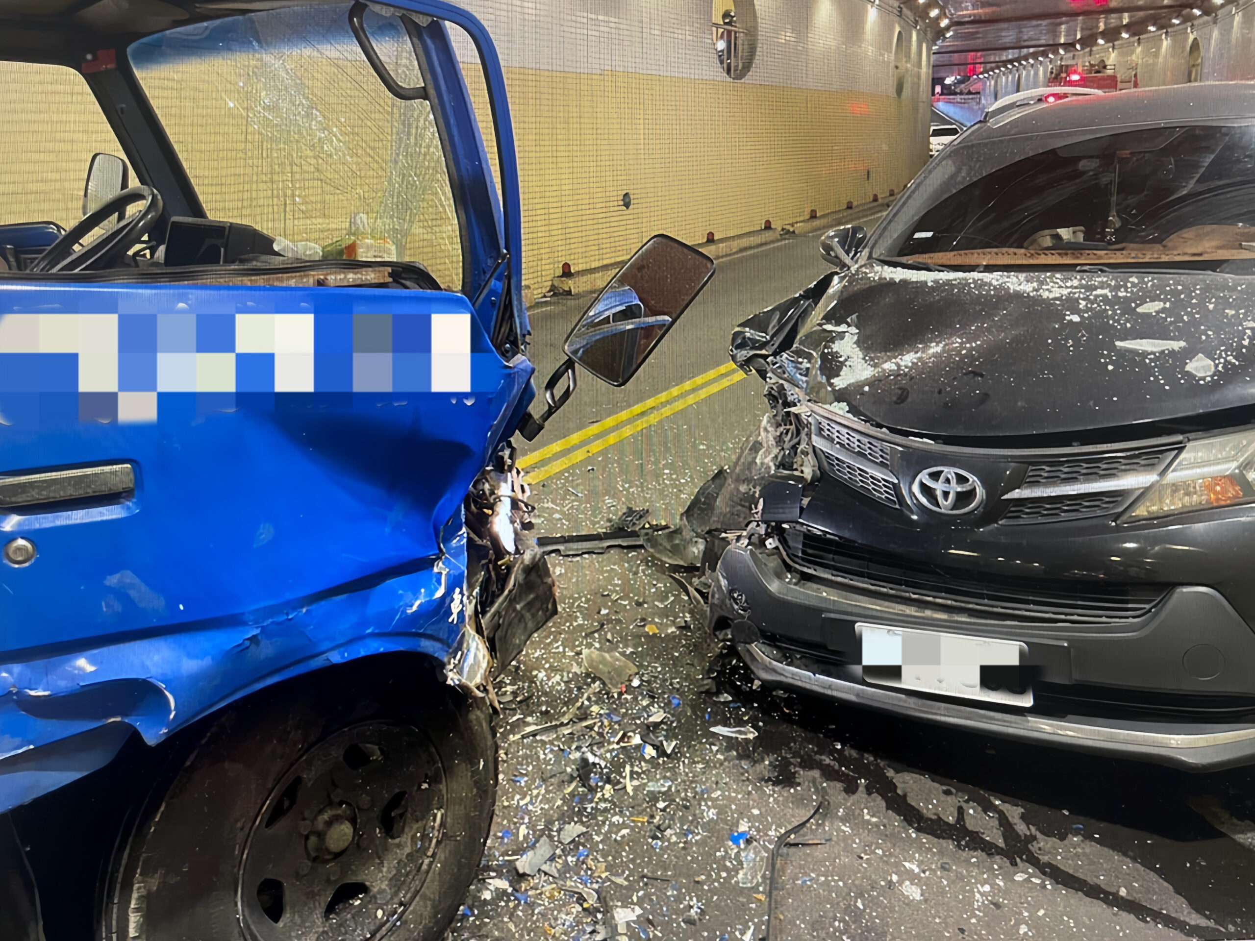 酒後駕車釀禍!男衝撞對向貨車1人受傷