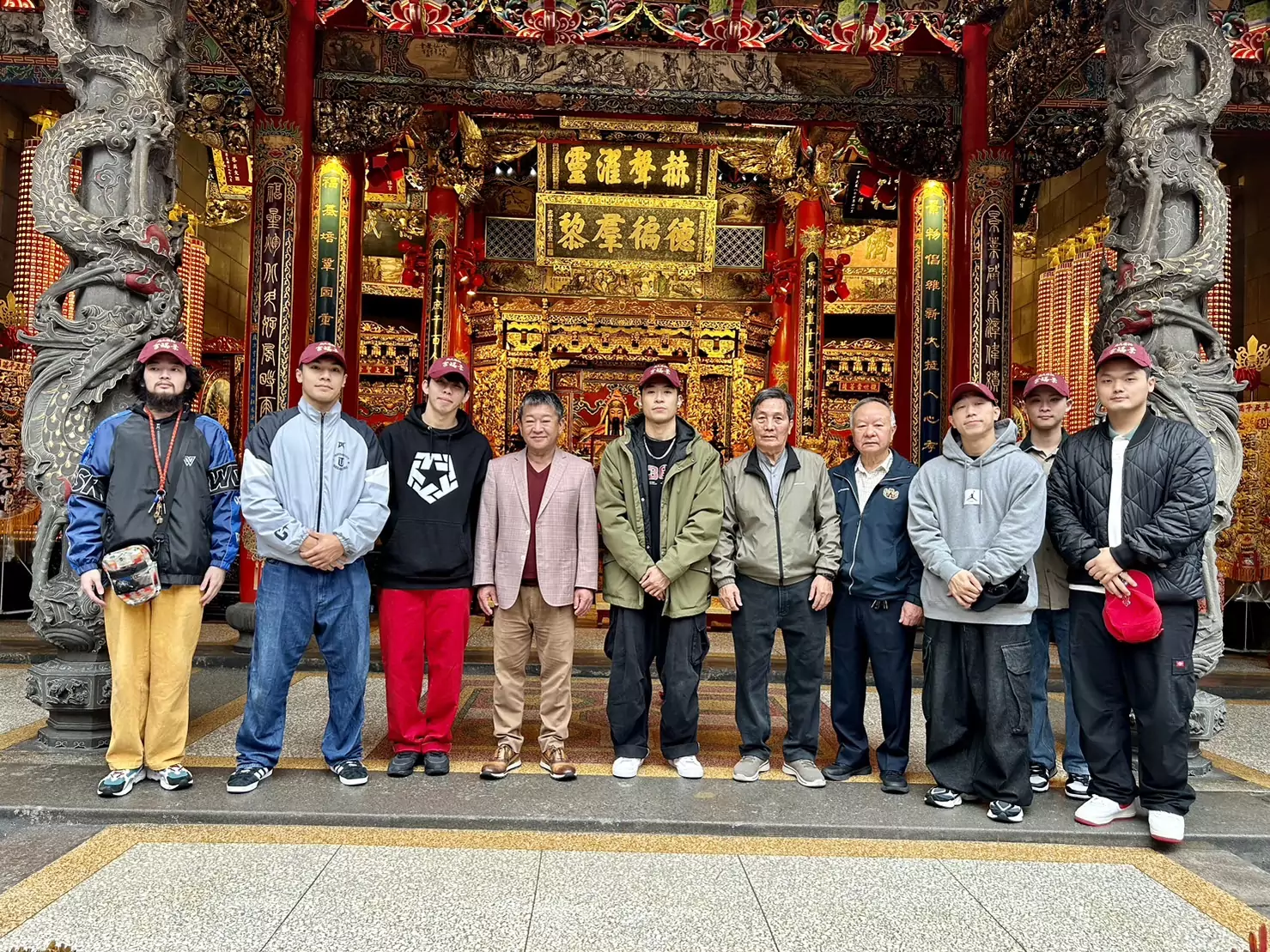 桃園大廟景福宮挺霹靂舞前進法國坎城世界決賽 贊助參賽選手十萬元 S 9134109 0