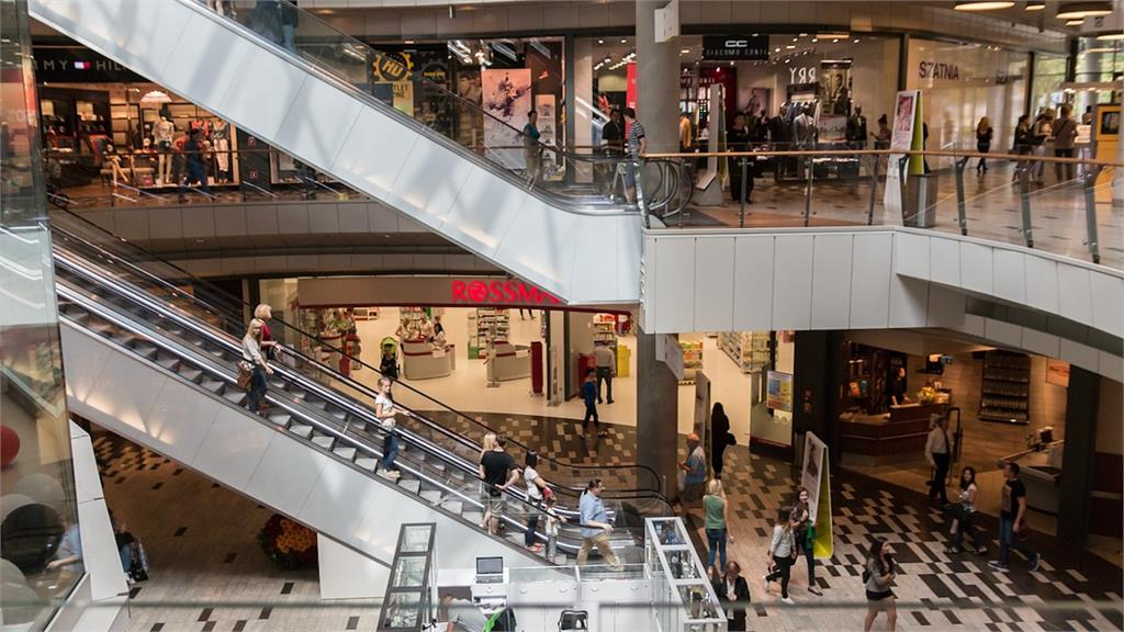 狠心母要5姐弟「寄居」賣場地下室!每天僅靠35元過活…