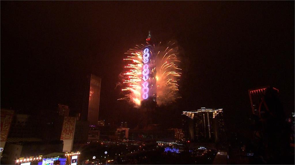 101煙火搖滾區! 周遭飯店幾乎訂滿一房難求